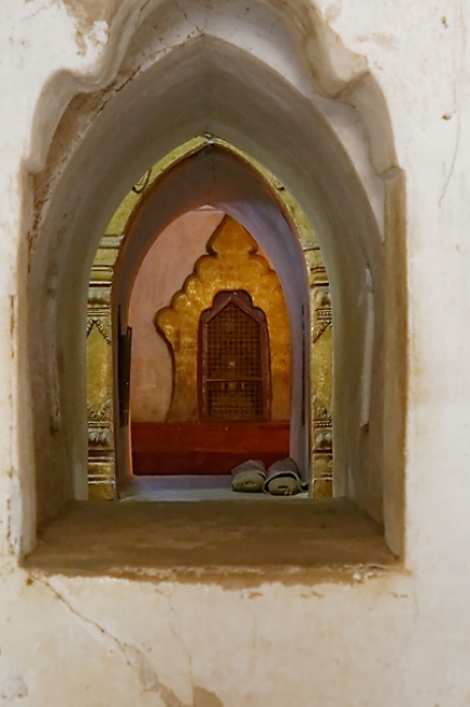 Pagan-Shwe San Daw-027